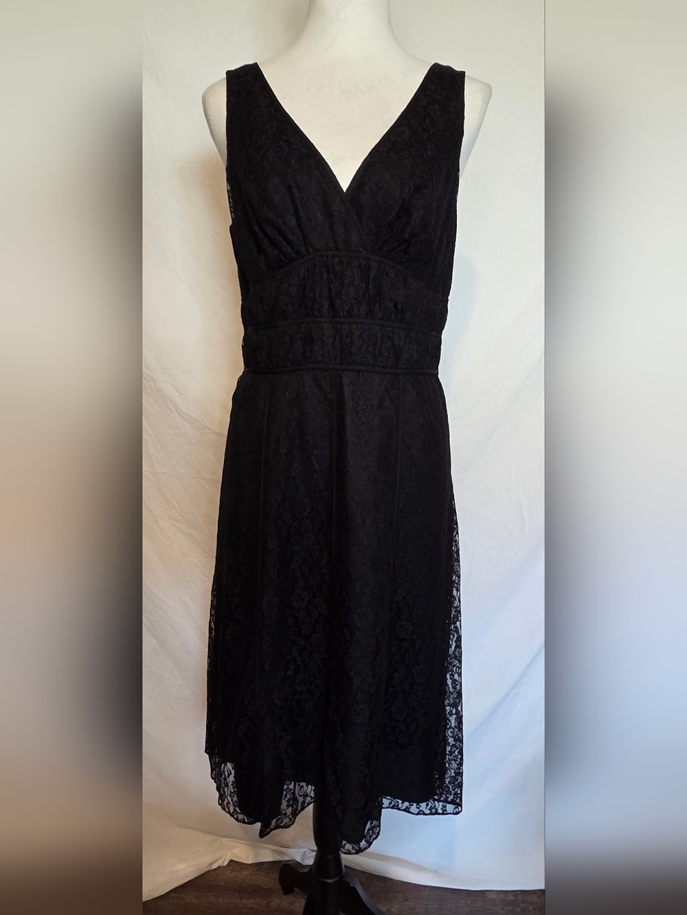 *NWOT* Adrianna Papell Black Lace V-Neck A-Line Midi Dress